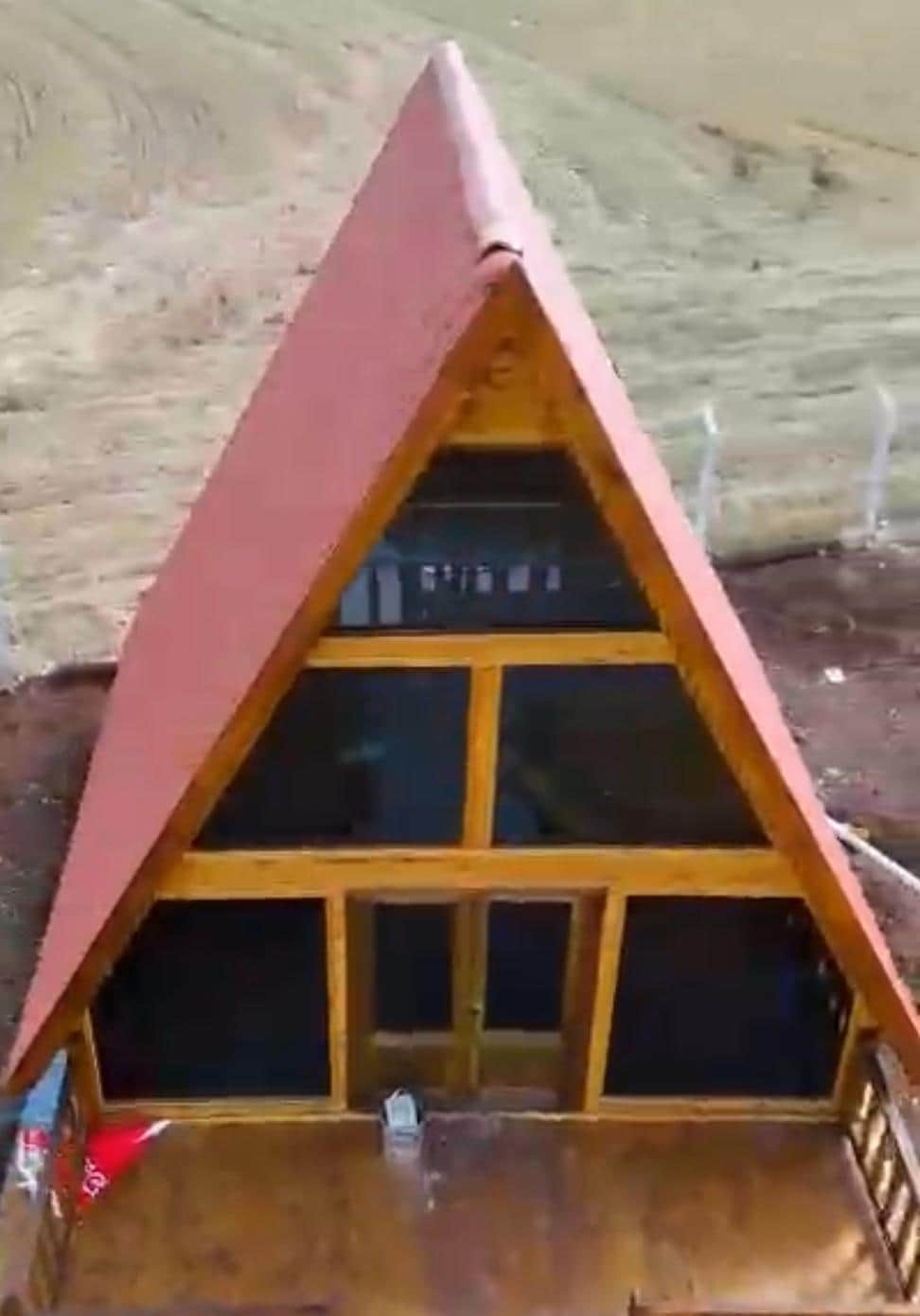 A-Frame bungalov çatı iskeleti ve yüksek tavan taşıyıcı konstrüksiyon yapımı (Önceki Hali - Yapım Aşaması)
